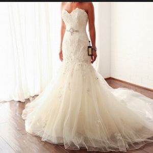 Brand New Cosmobella Wedding Dress- Never Worn